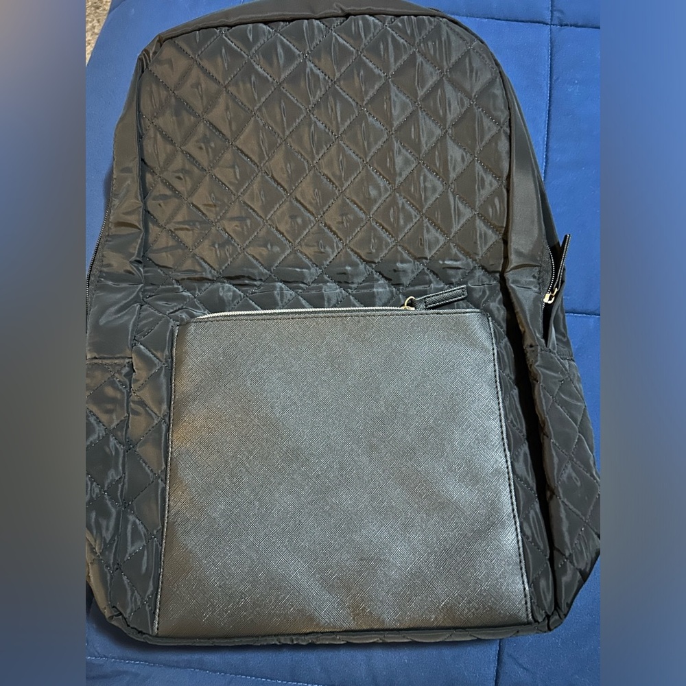 DSW • Black Quilted Backpack • Med •